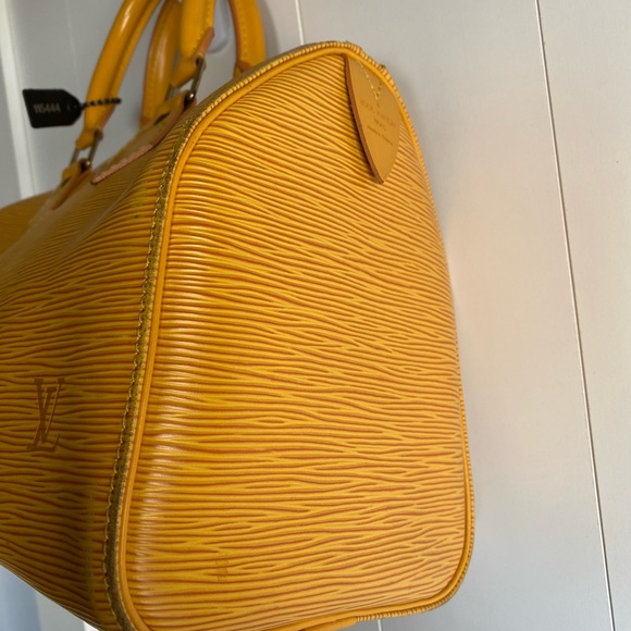 Louis Vuitton Speedy 25 Yellow Epi Leather - Picture 11 of 16